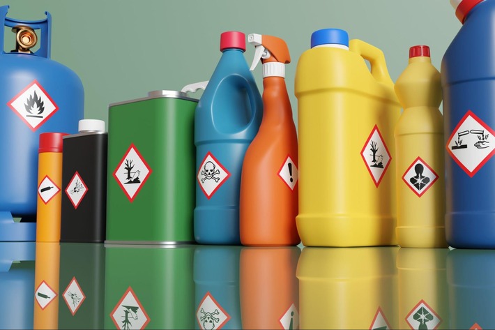 Environmental Resistance of Materials: Chemical, Thermal & Corrosion Performance Compared